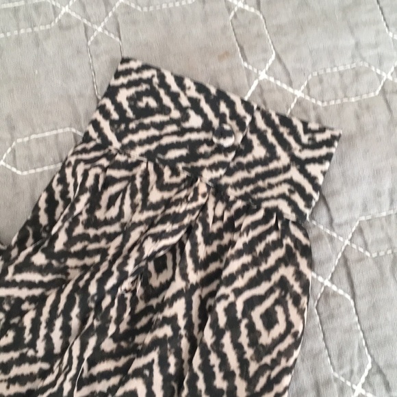 Fun blouse! - Picture 3 of 5